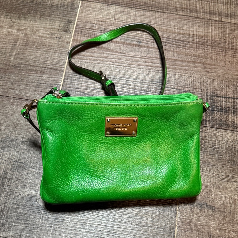 Michael Kors Green Leather jet set Crossbody